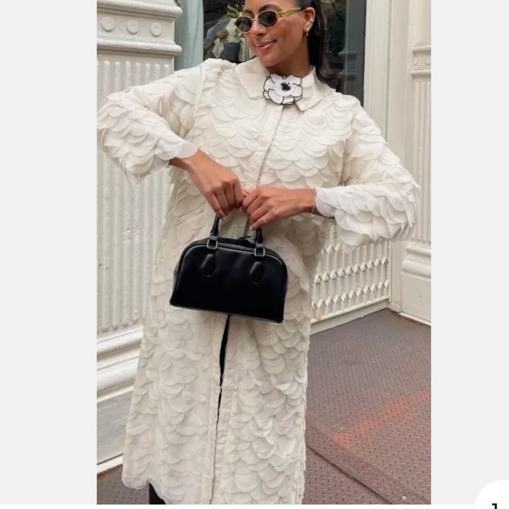 ZARA BIB COLLAR PETAL COAT - Picture 4 of 16